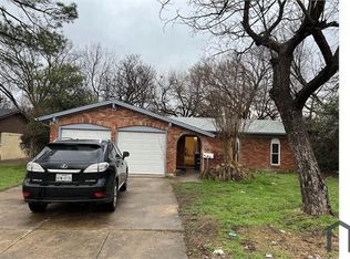6913 Beaty St, Fort Worth, TX 76112
