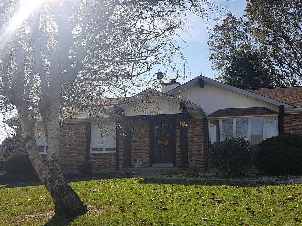 2nd image of 405 Jungs Station Rd