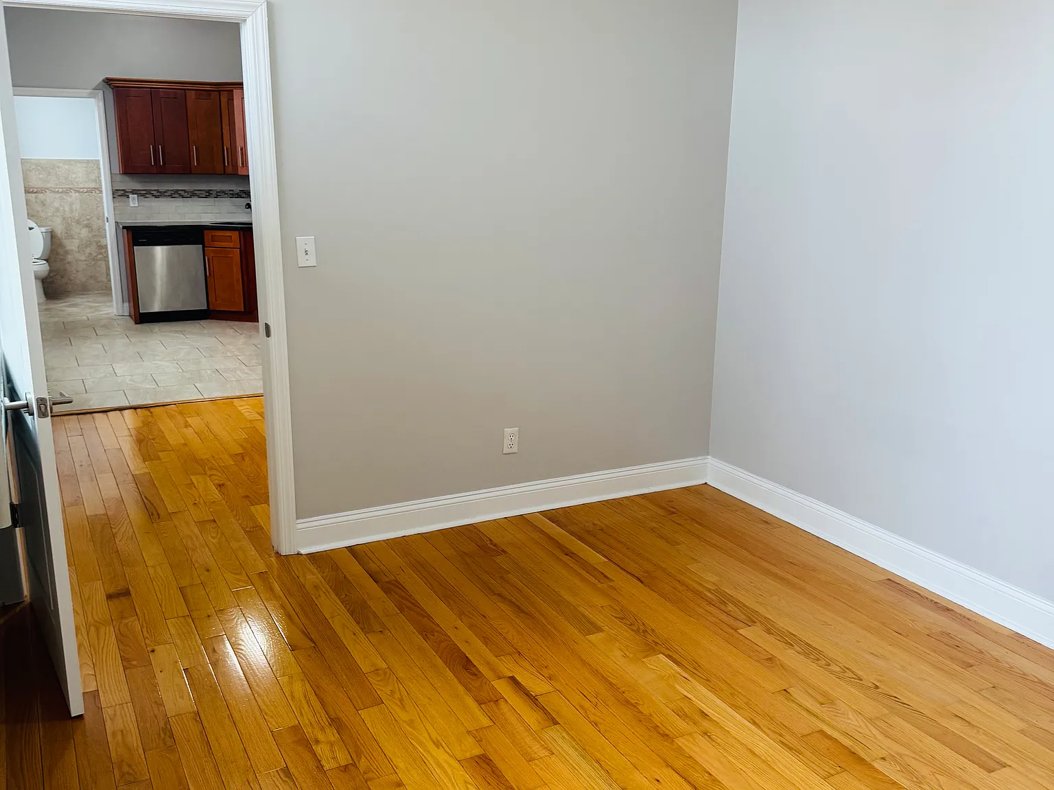 1 bed, $2,095 — Photo 4