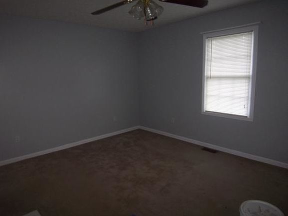 4th image of 345 Lauren Dr