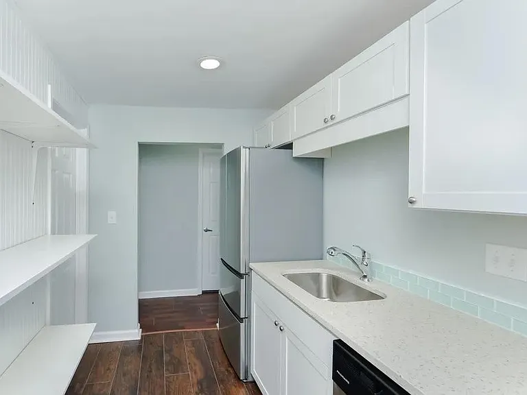 30 South St #A — Photo 2