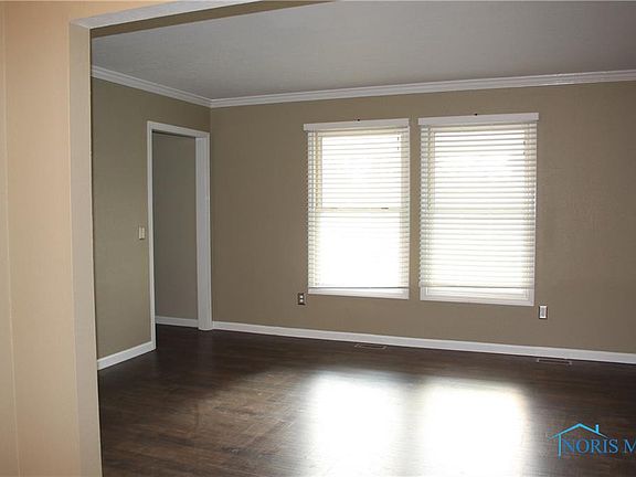 2nd image of 1745 Kettle Run Ct