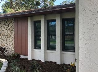 605 Pine Forest Dr, Brandon, FL 33511