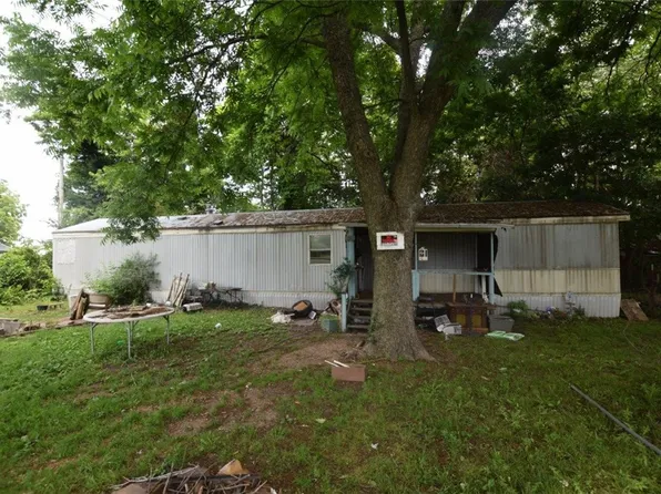 1357 Dixon St, Westville, OK 74965