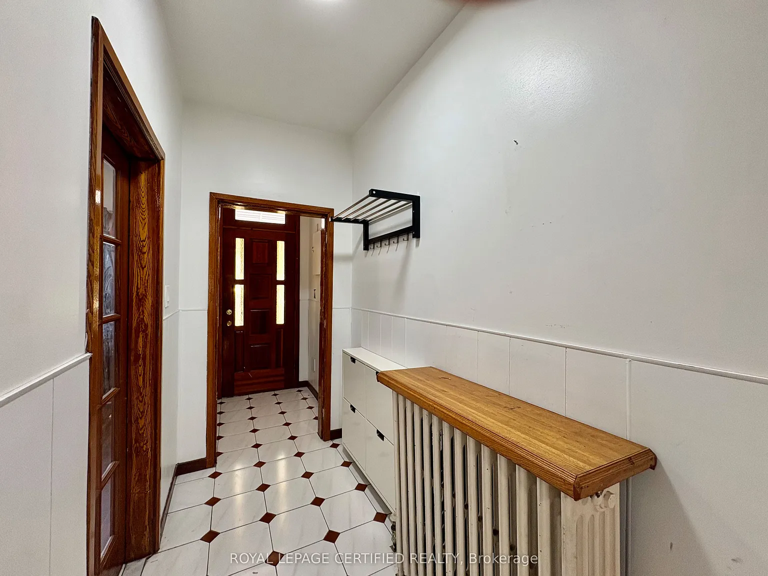 4 bed, $4,300 — Photo 2