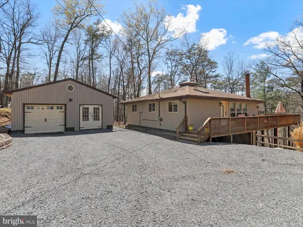 194 Endless Summer Rd, Hedgesville, WV 25427