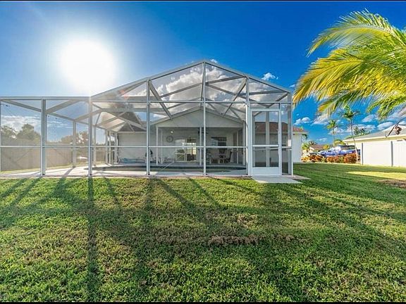 4th image of 5208 Chaves Cir