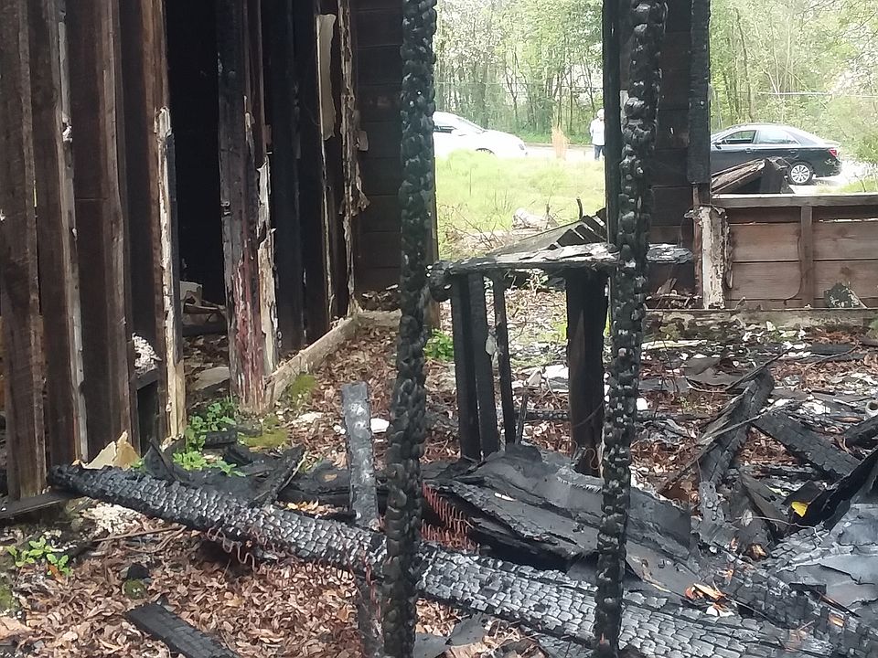 2nd image of 2361 Parker Ave