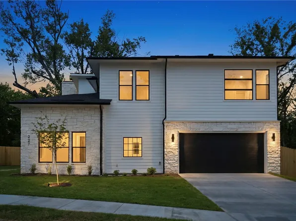 227 NE H St, Bentonville, AR 72712