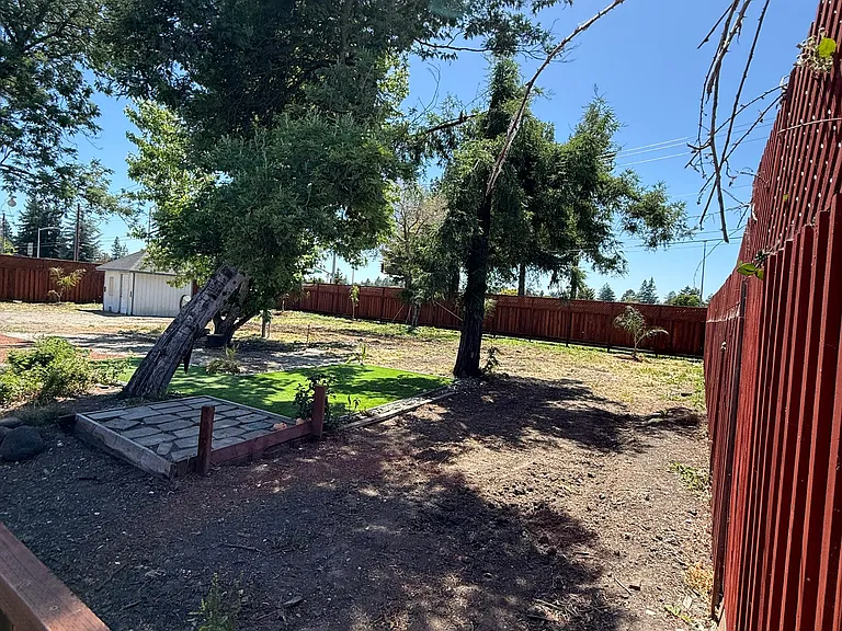 1205 Keiser Ave — Photo 15