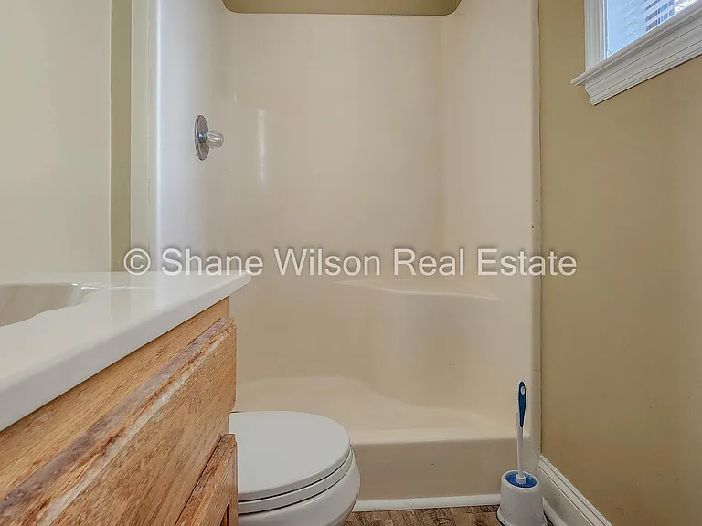 213 Ridgewood Cir — Photo 16