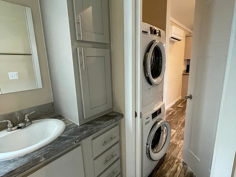 2118 N Florida Ave #24 — Photo 6