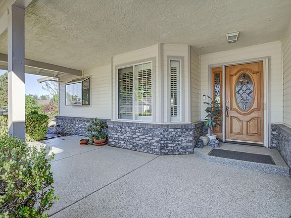 4th image of 4463 Oak Glen Dr