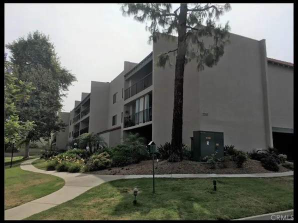 250 E Fern Ave APT 207, Redlands, CA 92373