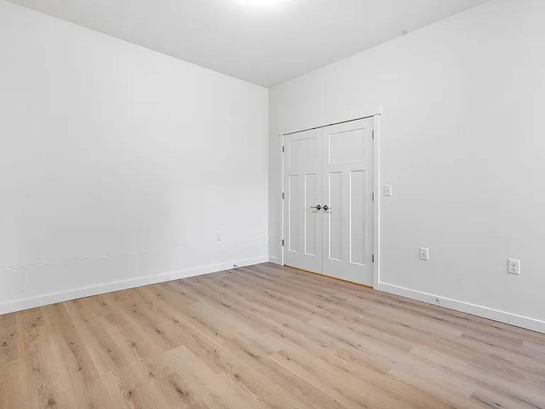4000 Dewey Rd — Photo 17