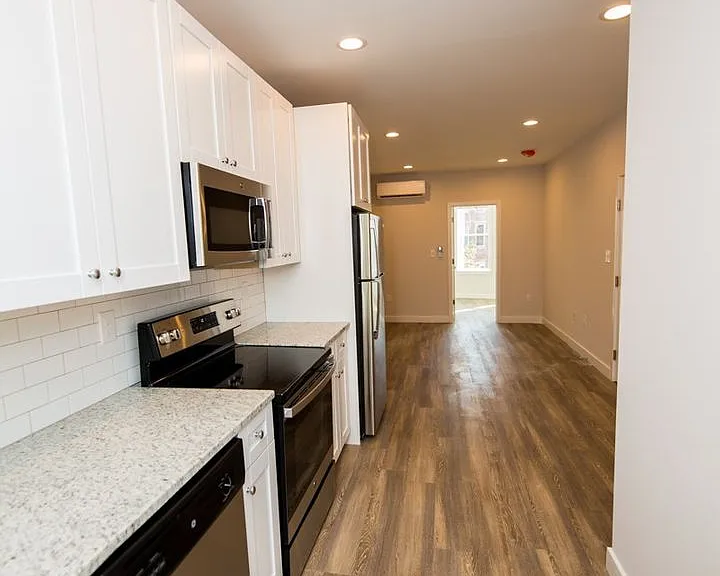 2606 Maryland Ave — Photo 8