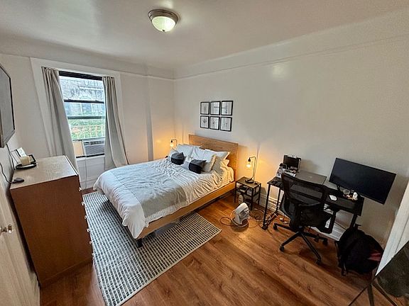 2nd image of 111 W 16th St APT 6A
