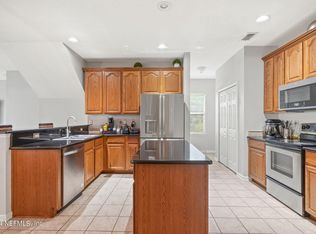 520 Millhouse Ln, Orange Park, FL 32065