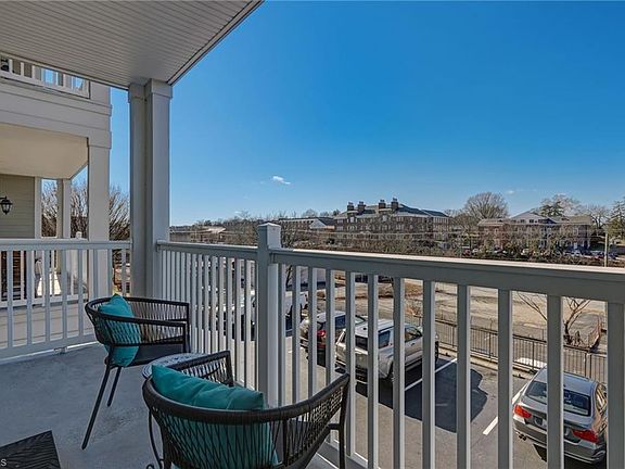 4th image of 605 W Market St Unit 214