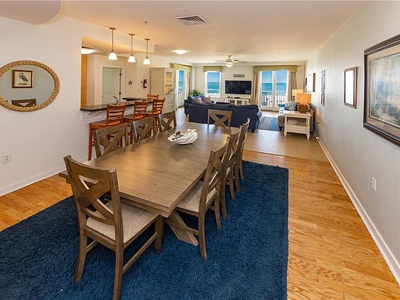 3rd image of 3738 Sandpiper Rd #B106