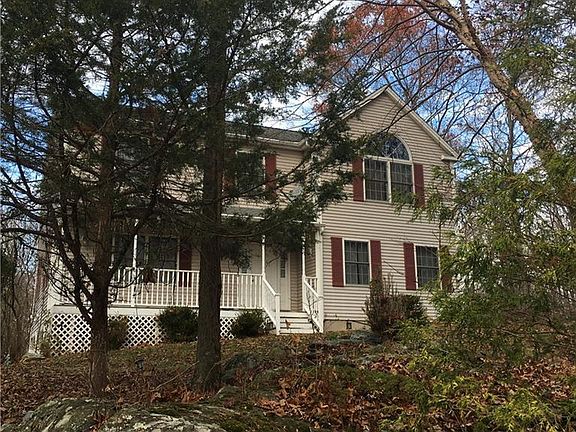 2nd image of 8 Park Ln