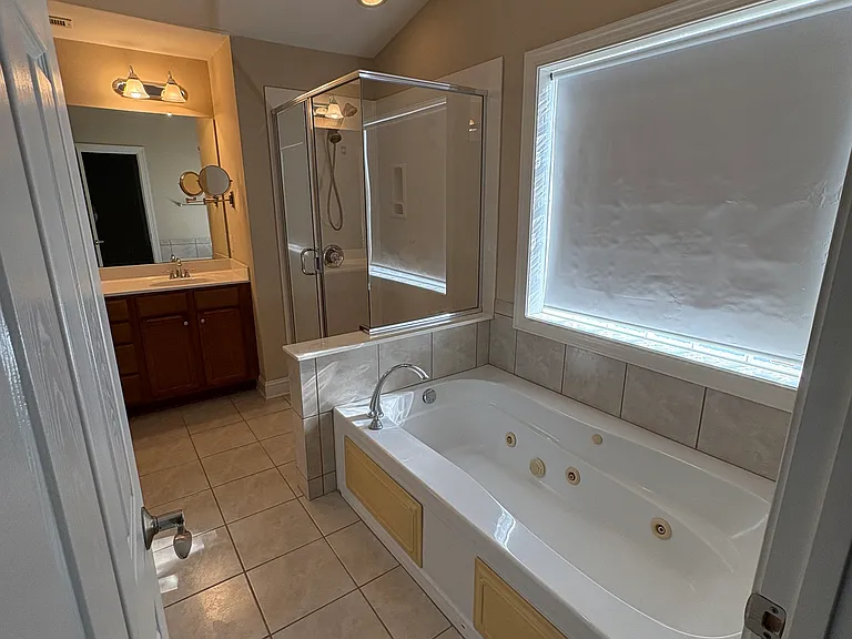2311 Bentridge Ln — Photo 27