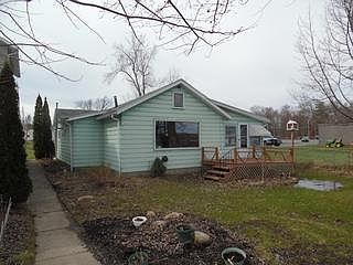 1st image of 2 Crystal Ave