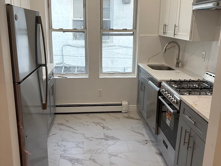 4003 201st St #2 — Photo 10