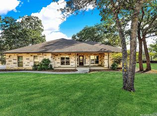152 Legacy View, La Vernia, TX 78121