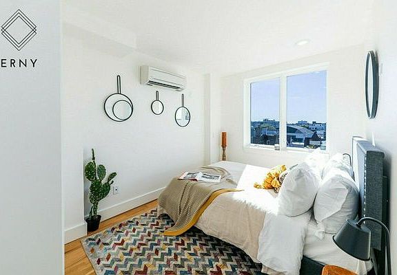 3rd image of 200 Linden Blvd #4LL