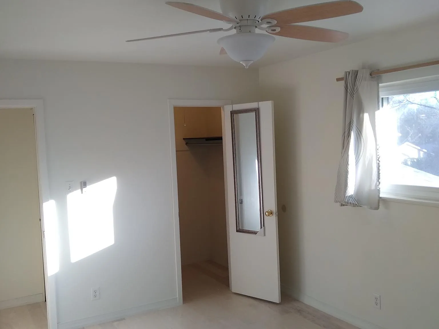 412 Ramble Ln — Photo 2