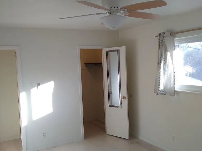 412 Ramble Ln — Photo 2