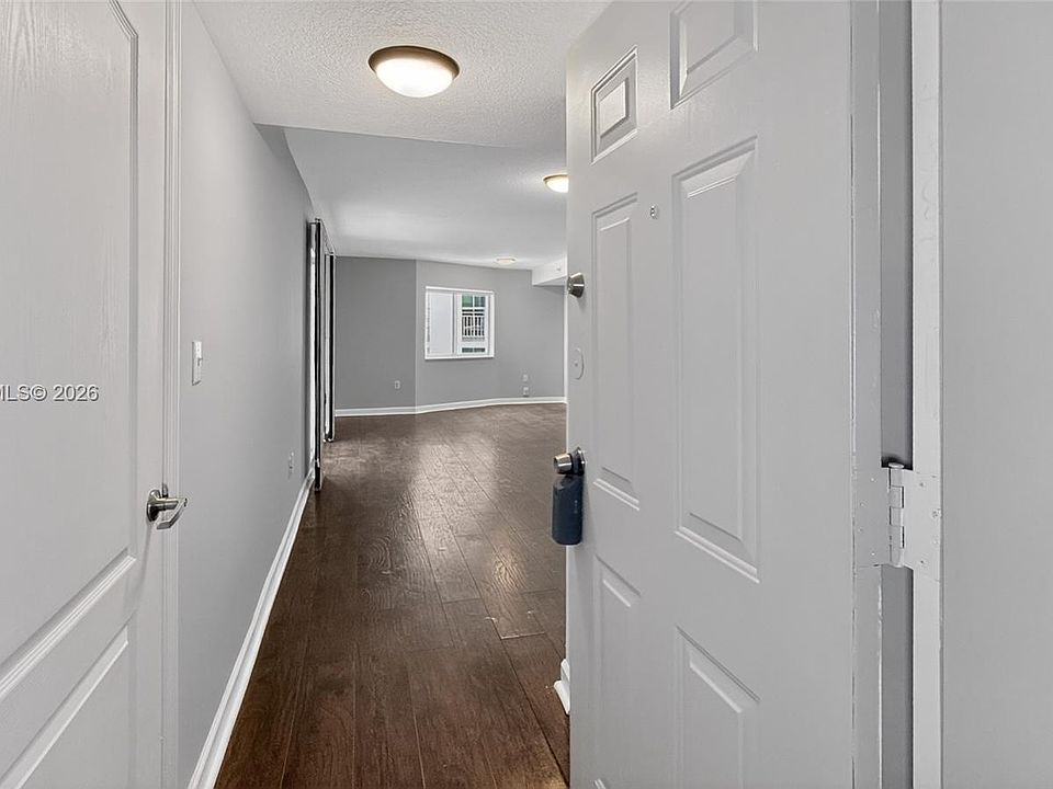 1st image of 280 SW 20th Rd APT 904