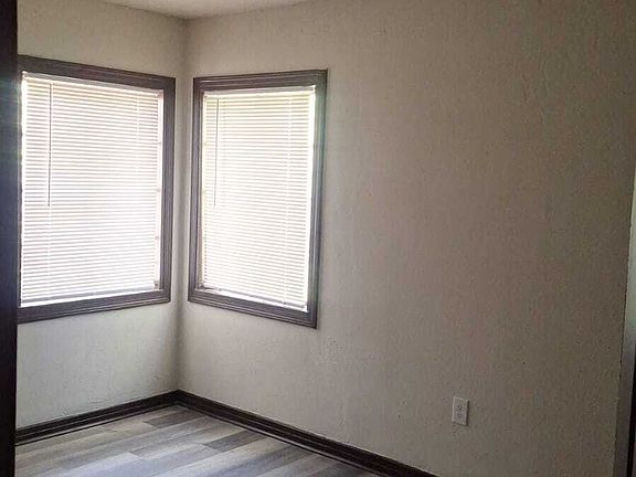 5th image of 2505 Paden St
