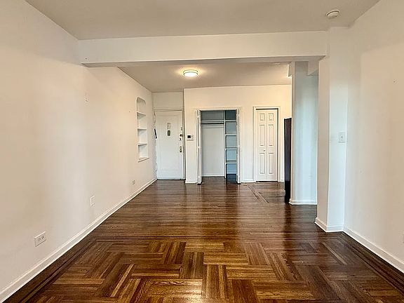 2nd image of 283 Albany Ave #3A