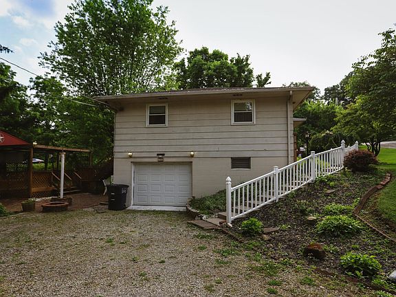 5th image of 206 Leonard Dr