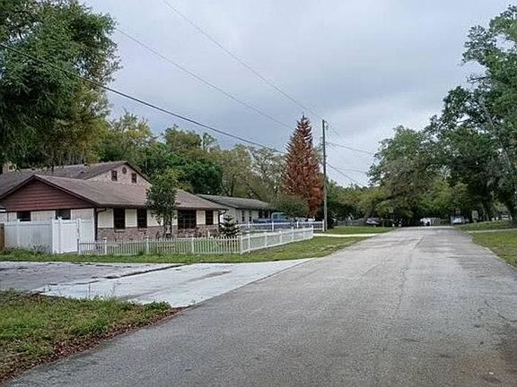 4th image of 262 Marjorie Blvd