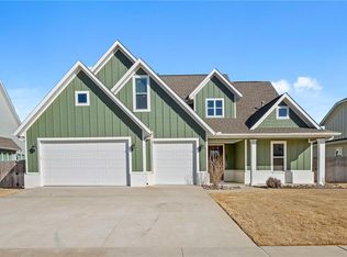 2801 S 20th Pl, Rogers, AR 72758