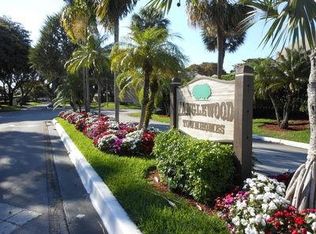 210 SW 97th Ter #210, Hollywood, FL 33025