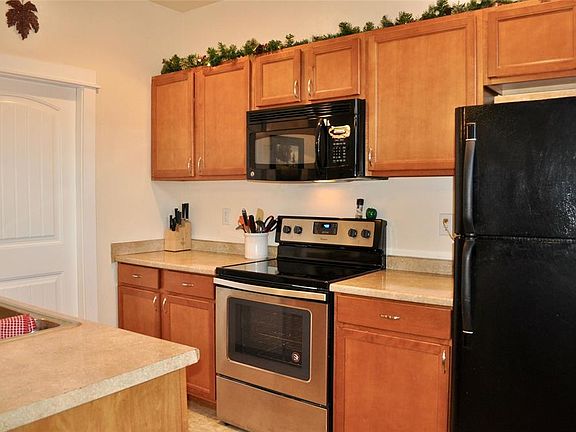 2nd image of 727 N 11th St