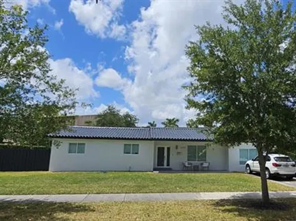 10900 SW 107th Ave, Miami, FL 33176