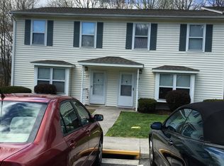 419 Janie Ln, Blacksburg, VA 24060