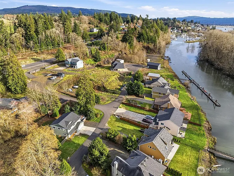 26 Marina Dr — Photo 29