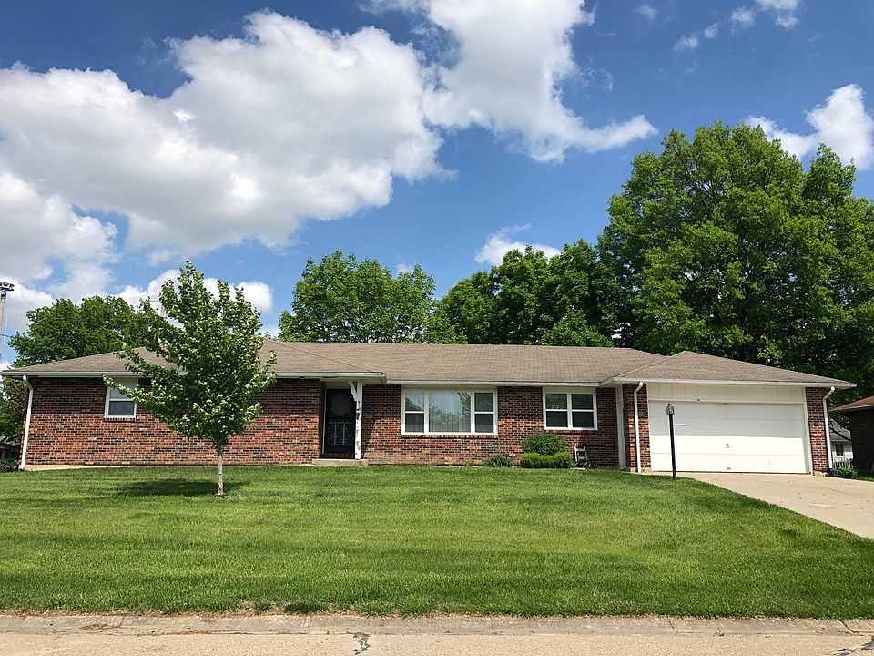 1st image of 919 Sunnyview Dr