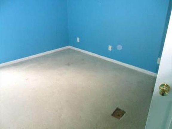 4th image of 11736 Village Pond Dr
