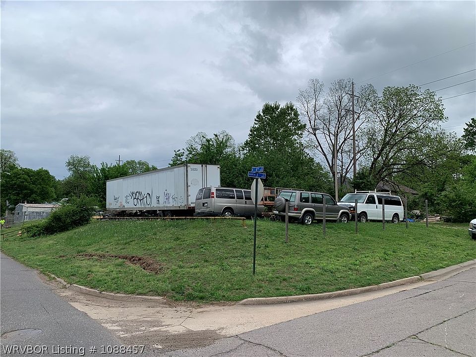 1st image of 1000 N 4th St