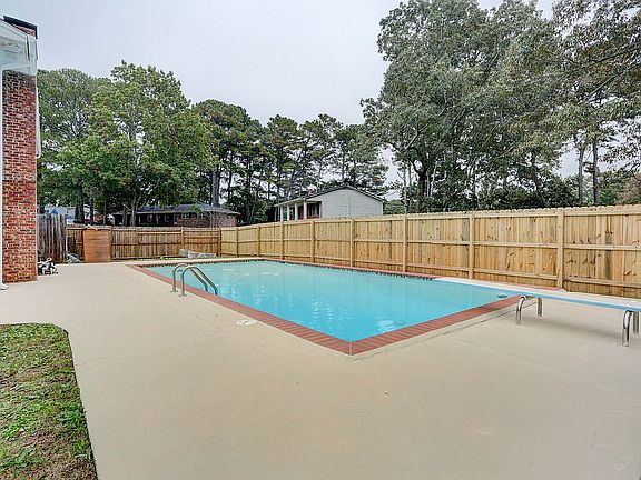 4th image of 2750 Bethesda Ct
