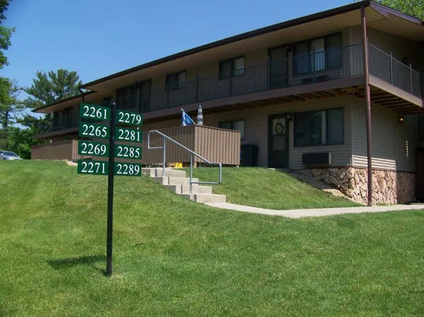 2289 Chaney Rd, Dubuque, IA 52001