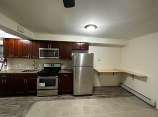 80-40 164th St #1, Jamaica, NY 11432