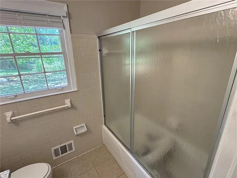 5594 Laurel Ln NW — Photo 19